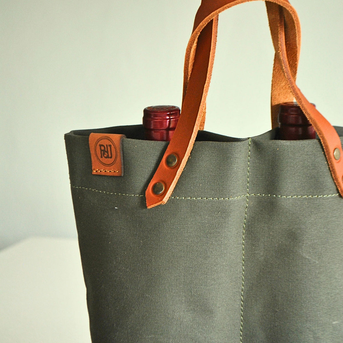 Thando Selection Box (Pieter de Jager Double Wine Bag)