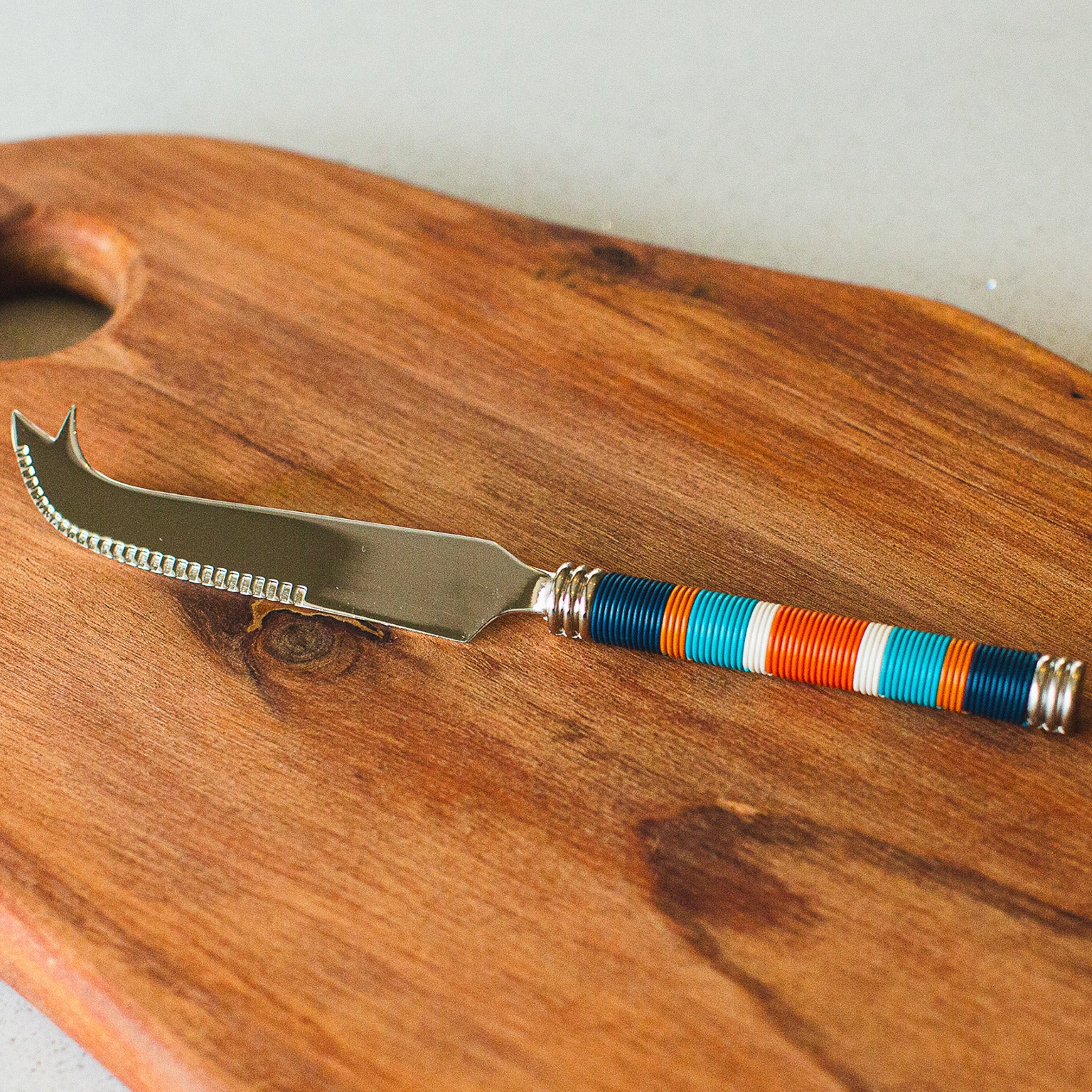 Box 1: Naledi Star Box (Close Up of Board & Knife)